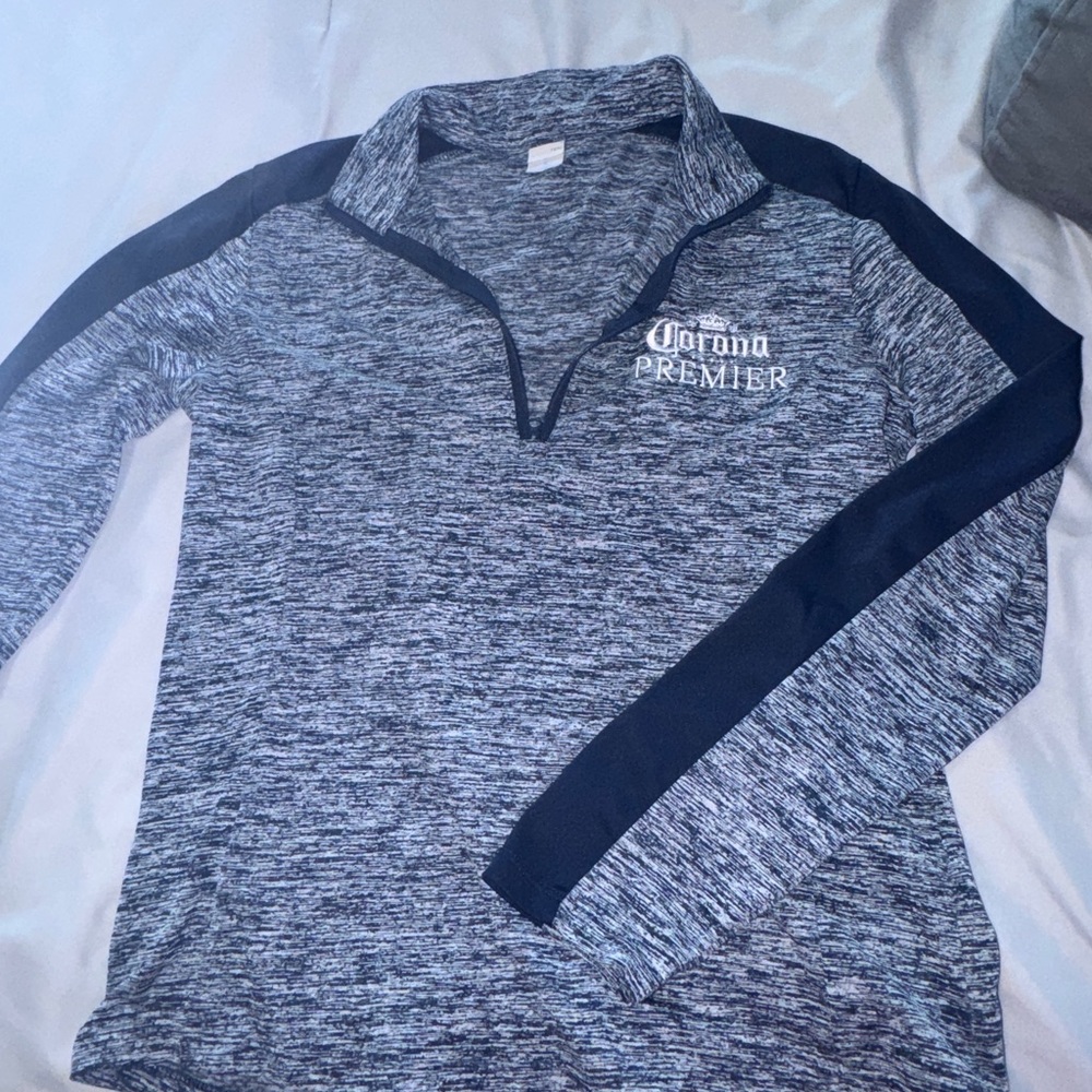 Corona Premier Gray and navy Pullover